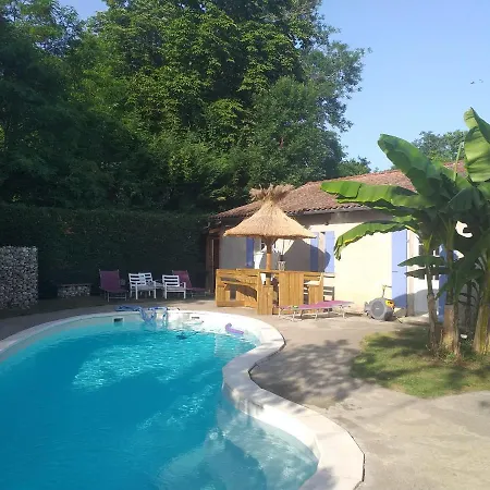 Appartement Chez Celine Et Philippe Dans Propriete De Charme Avec Piscine Le Fossat