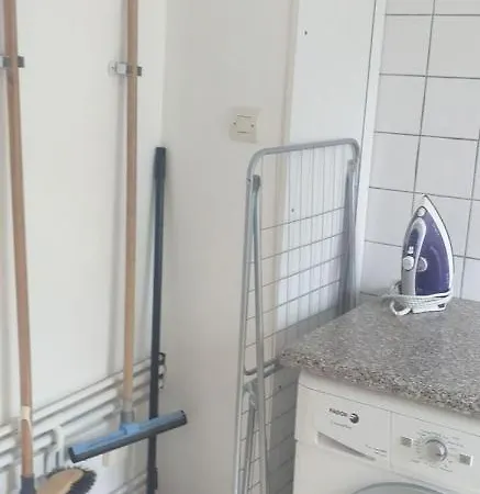 Chez Celine Et Philippe Dans Propriete De Charme Avec Piscine Appartement *