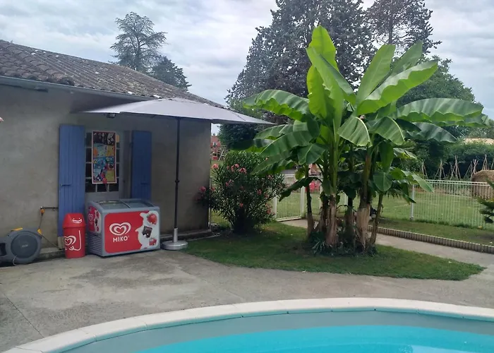 Chez Celine Et Philippe Dans Propriete De Charme Avec Piscine *