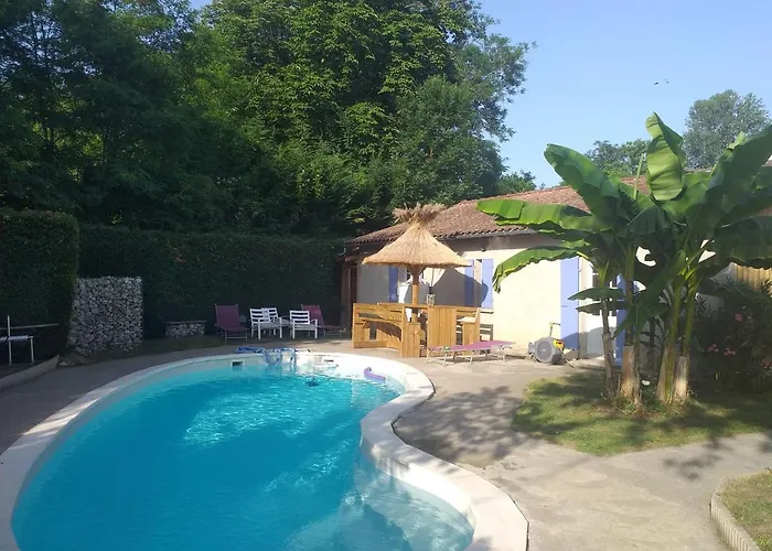 Appartamento Chez Celine Et Philippe Dans Propriete De Charme Avec Piscine Le Fossat