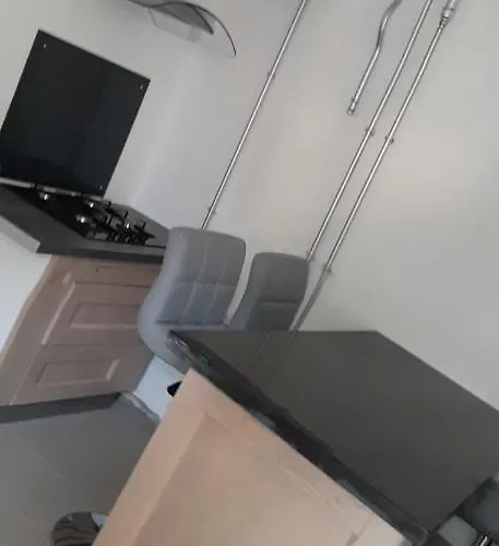 Chez Celine Et Philippe Dans Propriete De Charme Avec Piscine